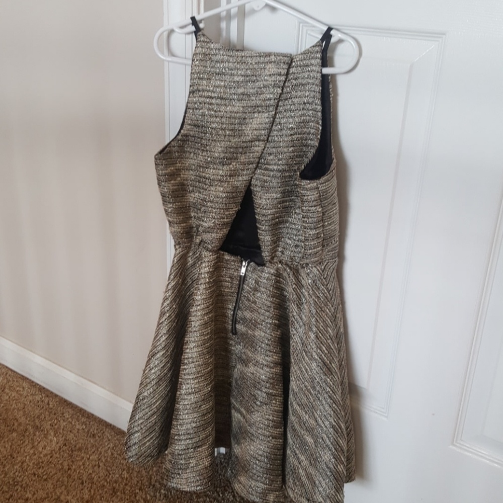 FORMAL DRESS - Picture 4 of 5